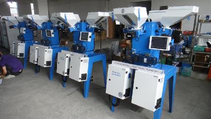 供應首熙機械高溫型計量式色母機特征詳解及圖片展示